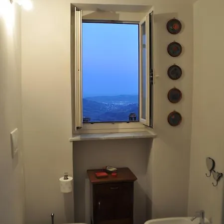 Apt 7 Baci Apartmán