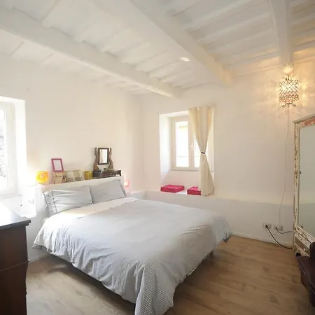 Apt 7 Baci Апартаменты
